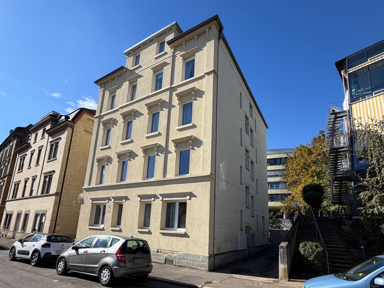 Möblierte 6-Zimmer-Wohnung in Stuttgart-Nord – Außenansicht des Hauses