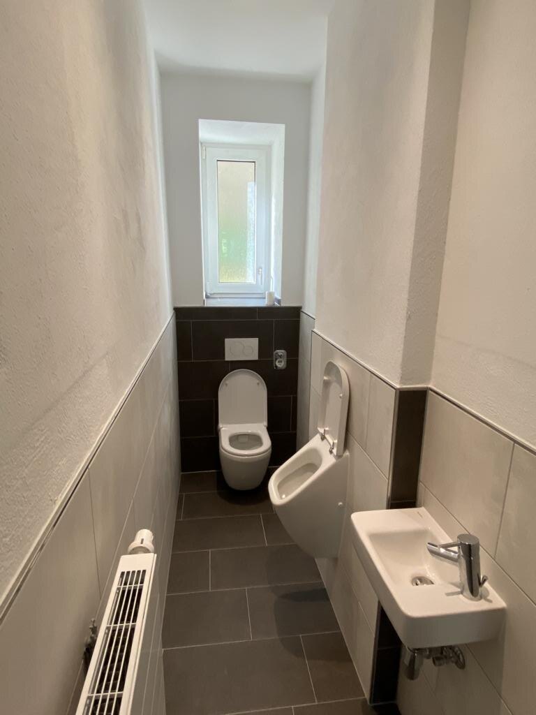Separates Gäste-WC